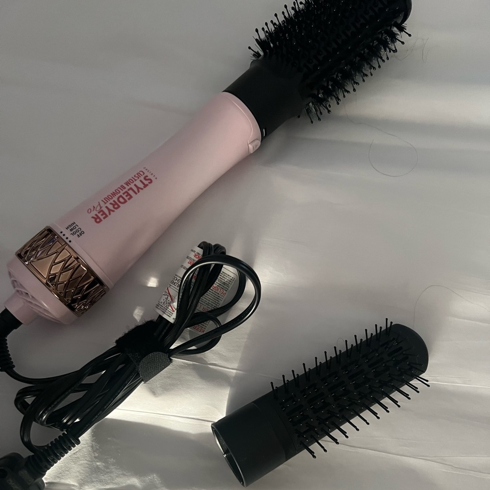 CALISTA STYLE DRYER PRO $40